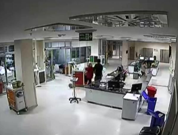 Antalya'da kız kardeşlerden doktor ve hemşirelere saldırı! İşte verilen ceza - Resim: 3