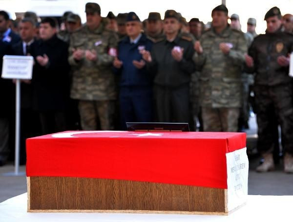 Şehit baba kızın cenazesi yürek yaktı! - Resim: 3