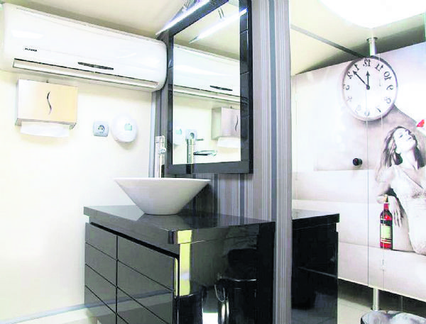 Cem Yılmaz'ın gazıyla 'kakabüs' büyüdü - Resim: 2