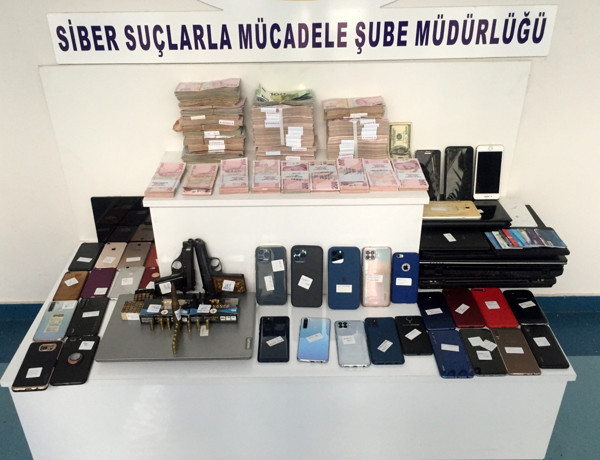 Adana'da 1350 lira maaş aldılar! Hesaplarındaki milyonları öğrenince şok oldular - Resim: 0