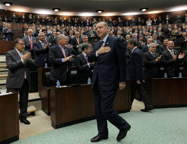 Erdoğan Sarkozy'e çattı - Resim: 1