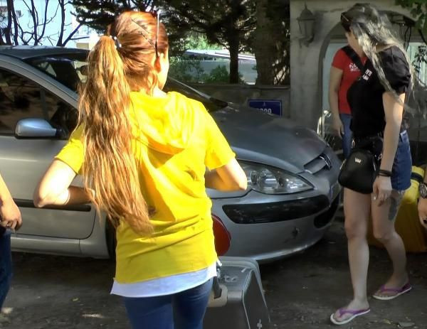 İzmir'de fuhuş şebekesine operasyon: 13 şüpheli tutuklandı - Resim: 4