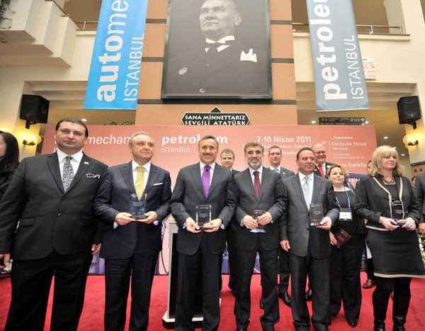 Enerji Bakanı elektirikli arabayı sevdi - Resim: 1