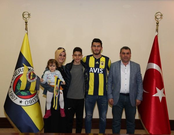 Ersun Yanal, Yusuf Mert'i kadroya alıyor - Resim: 4