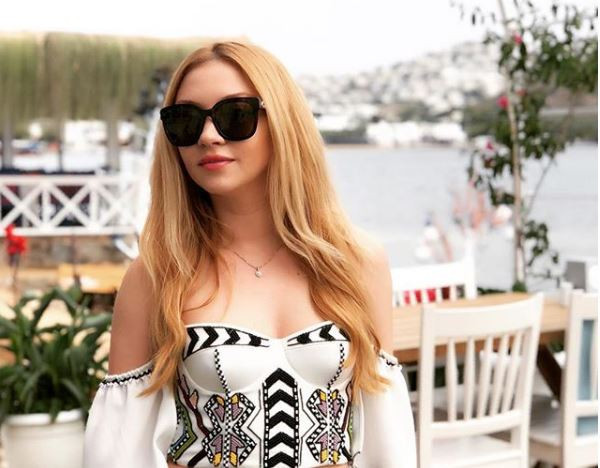 Ece Seçkin baklavayı fazla kaçırınca hastanelik olmuş - Resim: 1