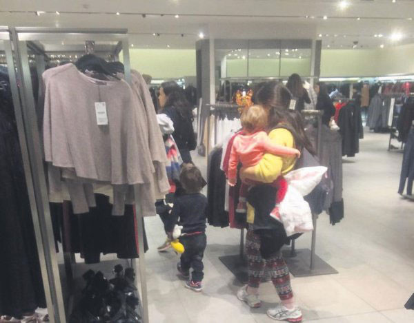 Oyunculuğa veda etmişti! Sır hayattan ilk fotoğraf - Resim: 4