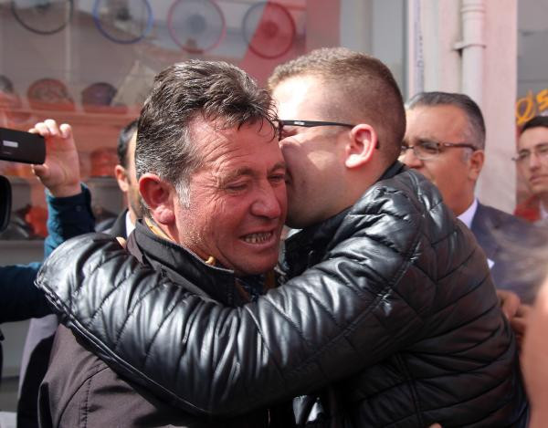 Şehidin eşi yürekleri dağladı: Çocuklarımla tek başıma bıraktın - Resim: 2