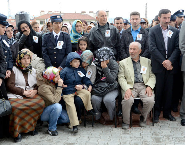 Şehit polis için tören - Resim: 4