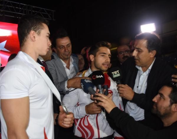 Olimpiyat gururlarına muhteşem karşılama - Resim: 2