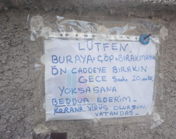 Eskişehir'de kapısının önüne astı! Böyle beddua görülmedi - Resim: 0