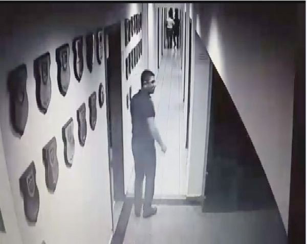 Emret Abi!.. Darbenin 2 numarası bakın kim çıktı? - Resim: 2