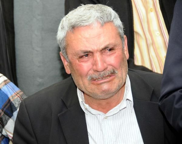 Bakan konuştukça gözyaşlarını tutamadı - Resim: 2