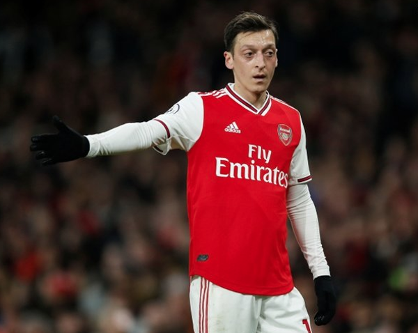 Almanlardan bomba iddia! Emre Belözoğlu Mesut Özil için devrede - Resim: 0