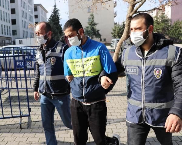 Denizli'deki vahşet! Aleyna Yurtkölesi'ni öldüren eski sevgilisi binaya 'kuryeyim' diyerek girmiş - Resim: 1