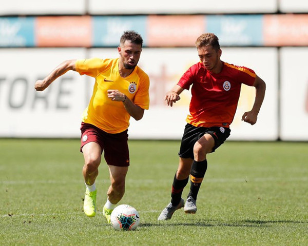 Henry onyekuru Galatasaray idmanını ziyaret etti! Fatih terim ile samimi görüntüleri dikkat çekti - Resim: 0