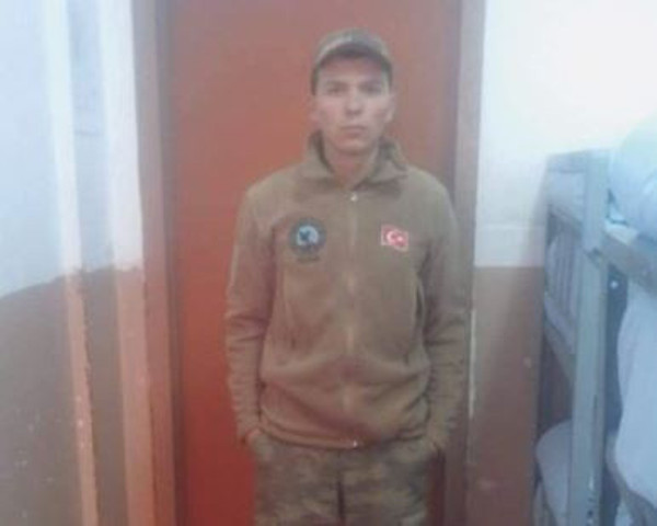 Tezkere haberi beklerken acı haber geldi! Kütahya'daki ailesi yıkıldı - Resim: 0