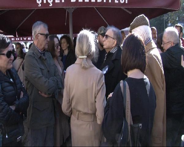 Vahşice öldürülmüştü! Gözyaşlarıyla son yolculuğuna uğurlandı - Resim: 3