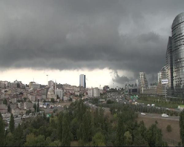 İstanbul'da neler oluyor? Birdenbire... - Resim: 1