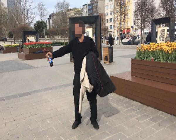 Taksim'in göbeğinden yürek burkan bonzai manzaraları... - Resim: 2