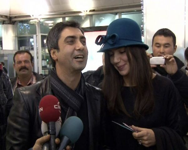 Necati Şaşmaz balayına böyle gitti - Resim: 1