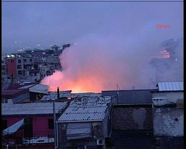 Kapalıçarşı'da korkutan yangın - Resim: 1