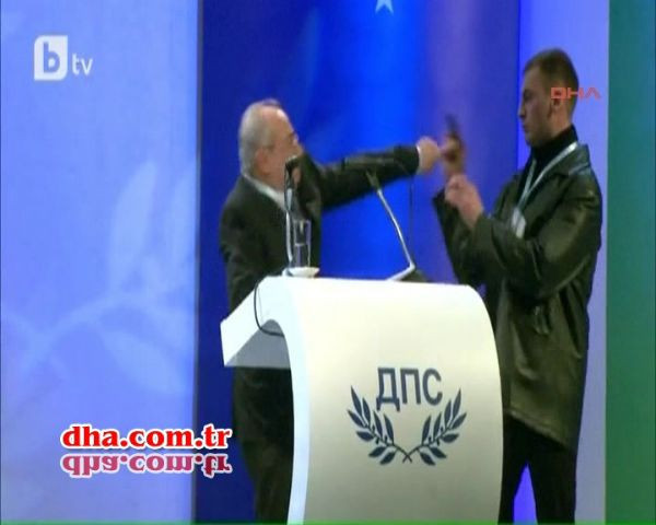 Türk vekile suikast girişimi - Resim: 4