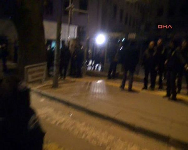 Adalet Bakanlığı önünde patlama - Resim: 1