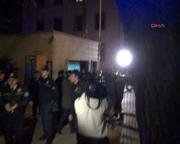 Adalet Bakanlığı önünde patlama - Resim: 3
