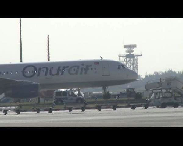 Uçakta canlı bomba paniği - Resim: 1