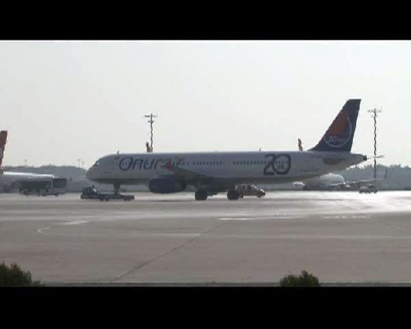 Uçakta canlı bomba paniği - Resim: 4