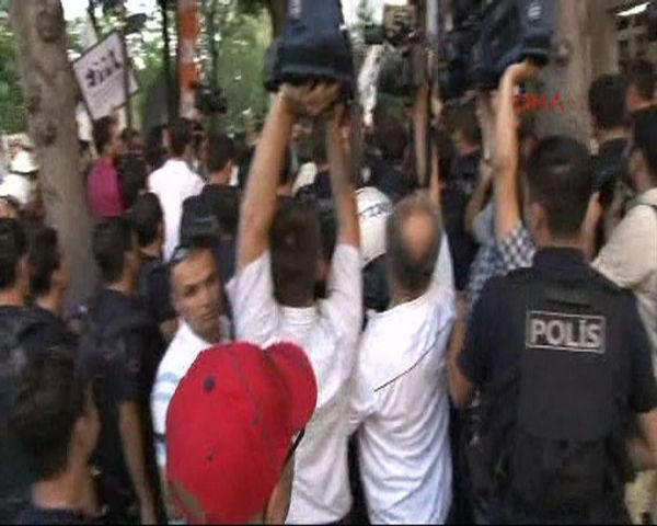 Ankara'da arbede çıktı - Resim: 3