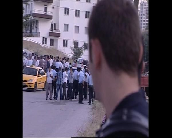 Erkek çocuğuna taciz mahalleyi karıştırdı - Resim: 2