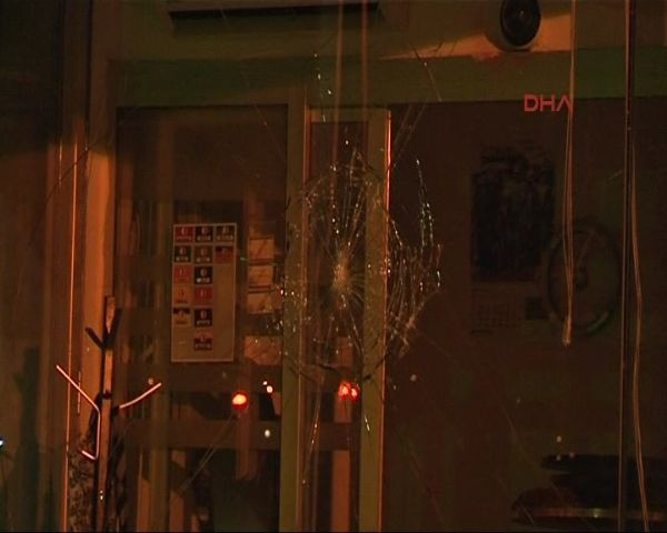 ODTÜ'de molotoflu YÖK protestosu - Resim: 3