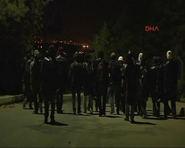 ODTÜ'de molotoflu YÖK protestosu - Resim: 4