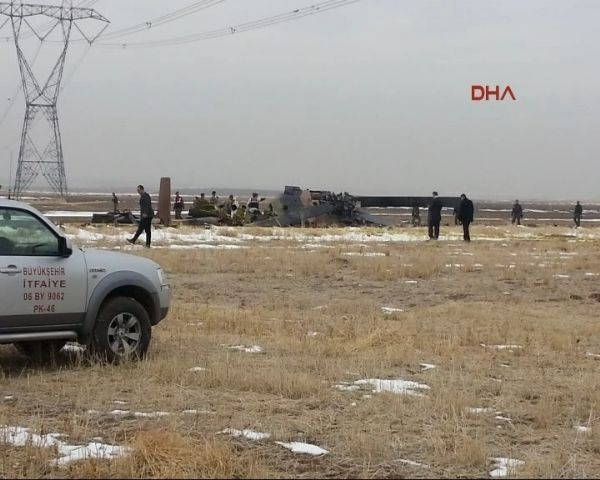 Ankara'da askeri helikopter düştü - Resim: 4