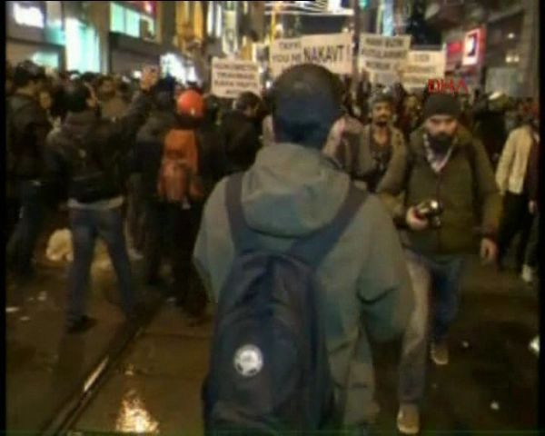 İstiklal Caddesi'nde müdahale - Resim: 2