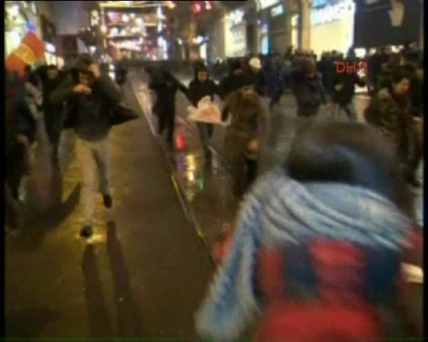İstiklal Caddesi'nde müdahale - Resim: 3