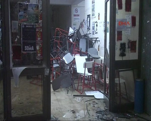 Üniversitede gerginlik! Çok sayıda gözaltı var - Resim: 1