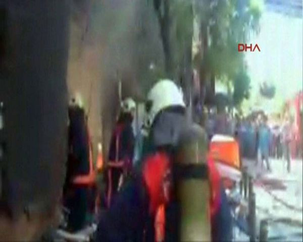 İşte Zeytinburnu'ndaki patlamadan ilk görüntüler! - Resim: 1