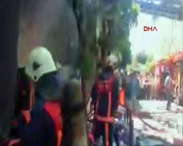 İşte Zeytinburnu'ndaki patlamadan ilk görüntüler! - Resim: 2