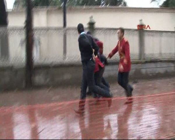 Dolmabahçe'de bomba alarmı! - Resim: 4