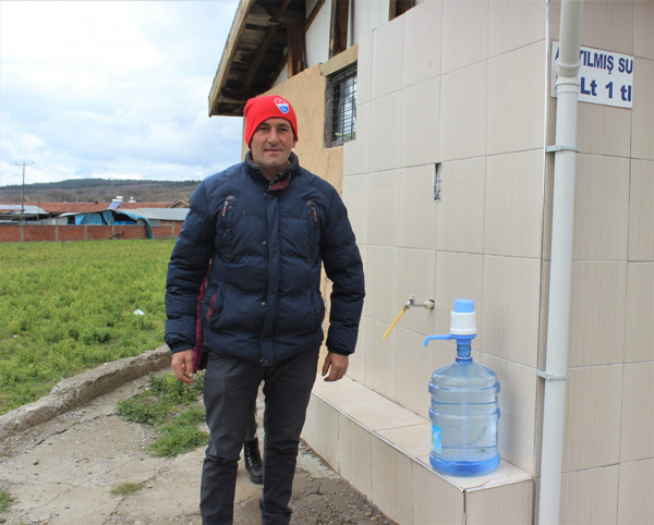 Alkışlanacak hareket! Bursa'da 1 TL'ye damacana satıp başlamıştı - Resim: 0