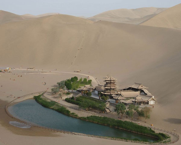 Çölün ortasında şaşırtan yaşam! 2 bin yılda oluştu - Resim: 2