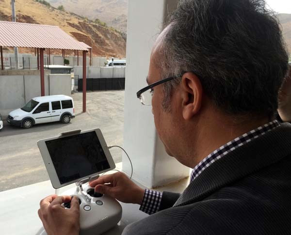 Emniyet müdürü drone'la baklava gönderdi! - Resim: 2