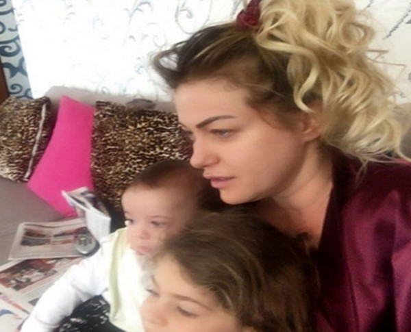 Görenler inanamadı makyajsız hali şoke etti - Resim: 3