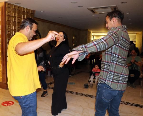 'Muhteşem Cuma' için gelen İranlı turistler, gece kurtlarını böyle döktü - Resim: 4