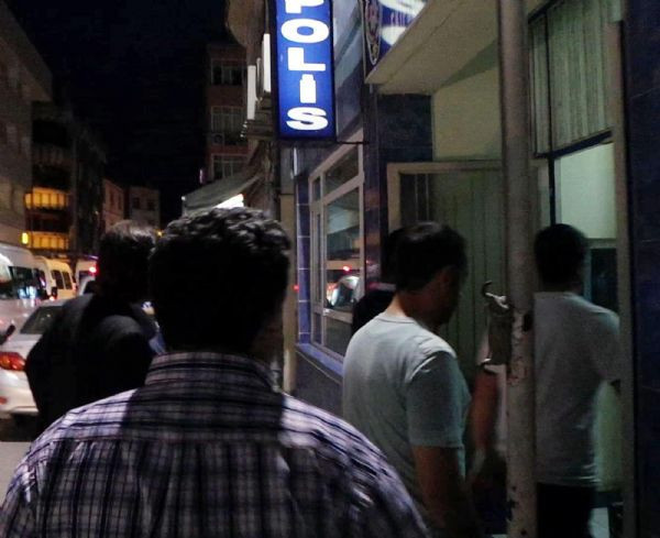 Bıçaklarla gelip çadırları bastılar - Resim: 4