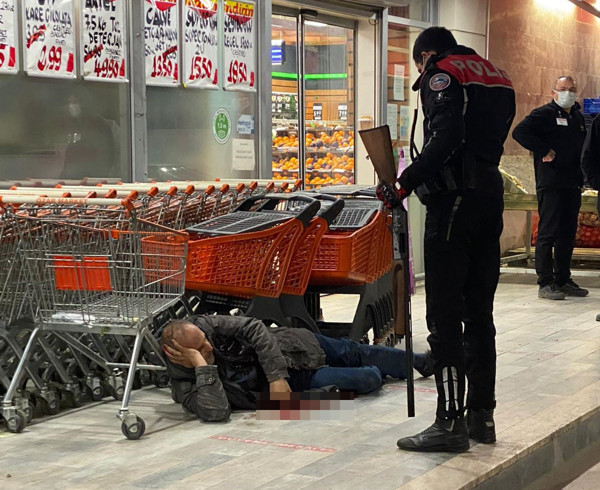 Edirne'de boşanma öncesi vahşet! İlk eşini sonra kendini vurdu - Resim: 1