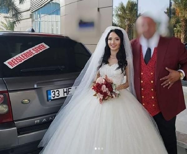 Eski eşinin çıplak videosunu arkadaş gurubunda paylaşmıştı! 3 kadınla daha videosu varmış - Resim: 1