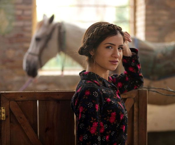 Feride Hilal Akın'ın bu halini tanıyamayacaksınız! Yeni imajı ve estetikleriyle bambaşka biri oldu - Resim: 4